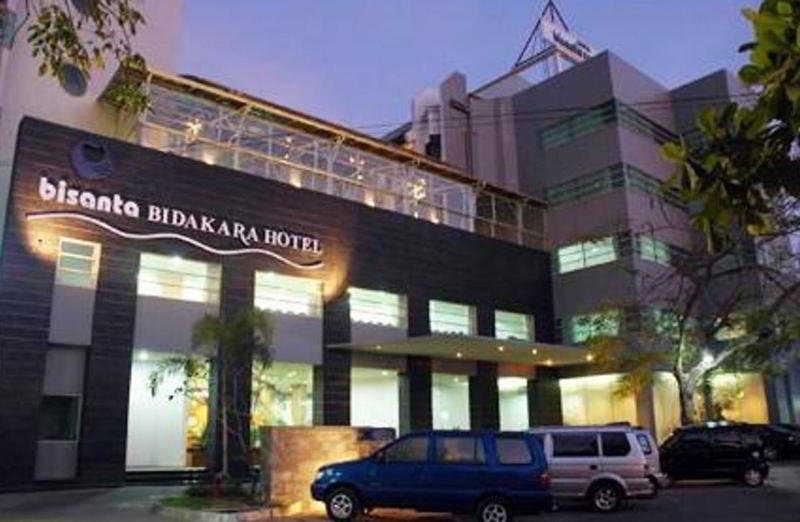 Hotel Bisanta Bidakara Tunjungan Сурабая Екстериор снимка
